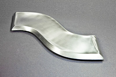 Kerzenteller Welle - Messing, silber